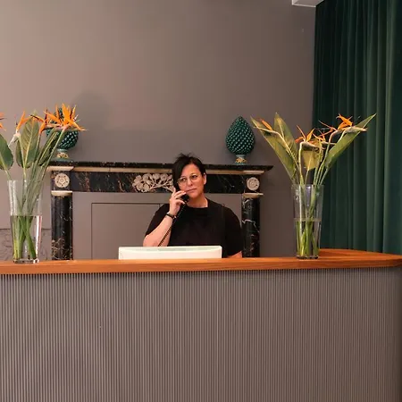 吉尔米妮酒店 酒店